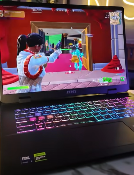 MSI Crosshair 17 HX review by Nasrat8205