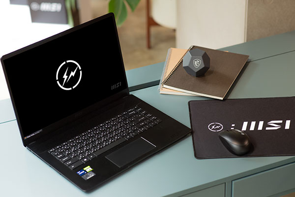 MSI Creator Z16 藤原浩特殊別版筆電 精選人氣潮品店06