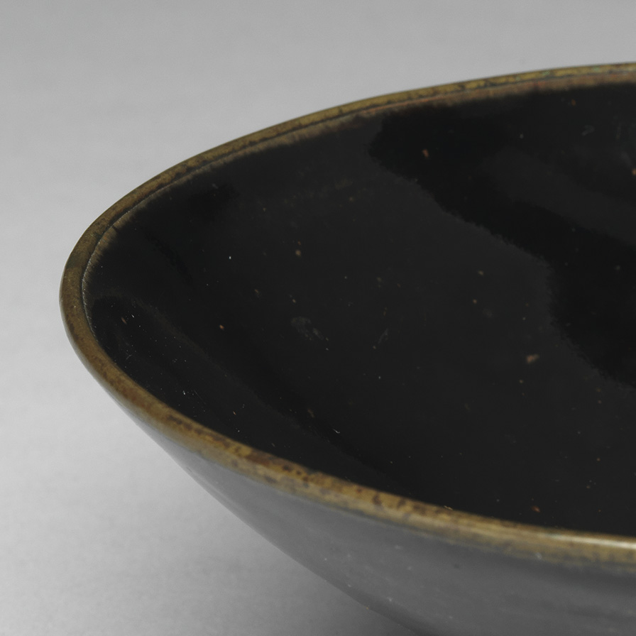 宋朝吉州窯 黑釉葉紋碗