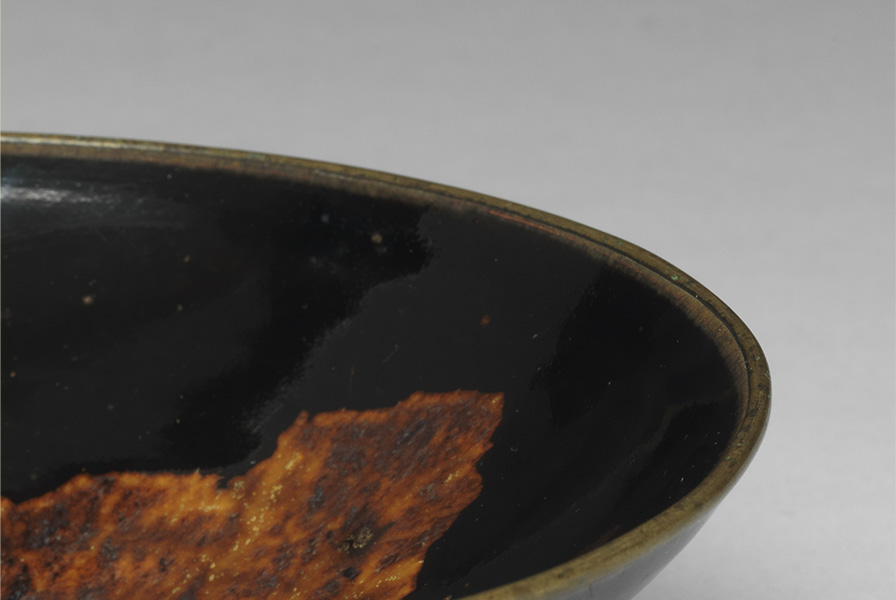 宋朝吉州窯 黑釉葉紋碗