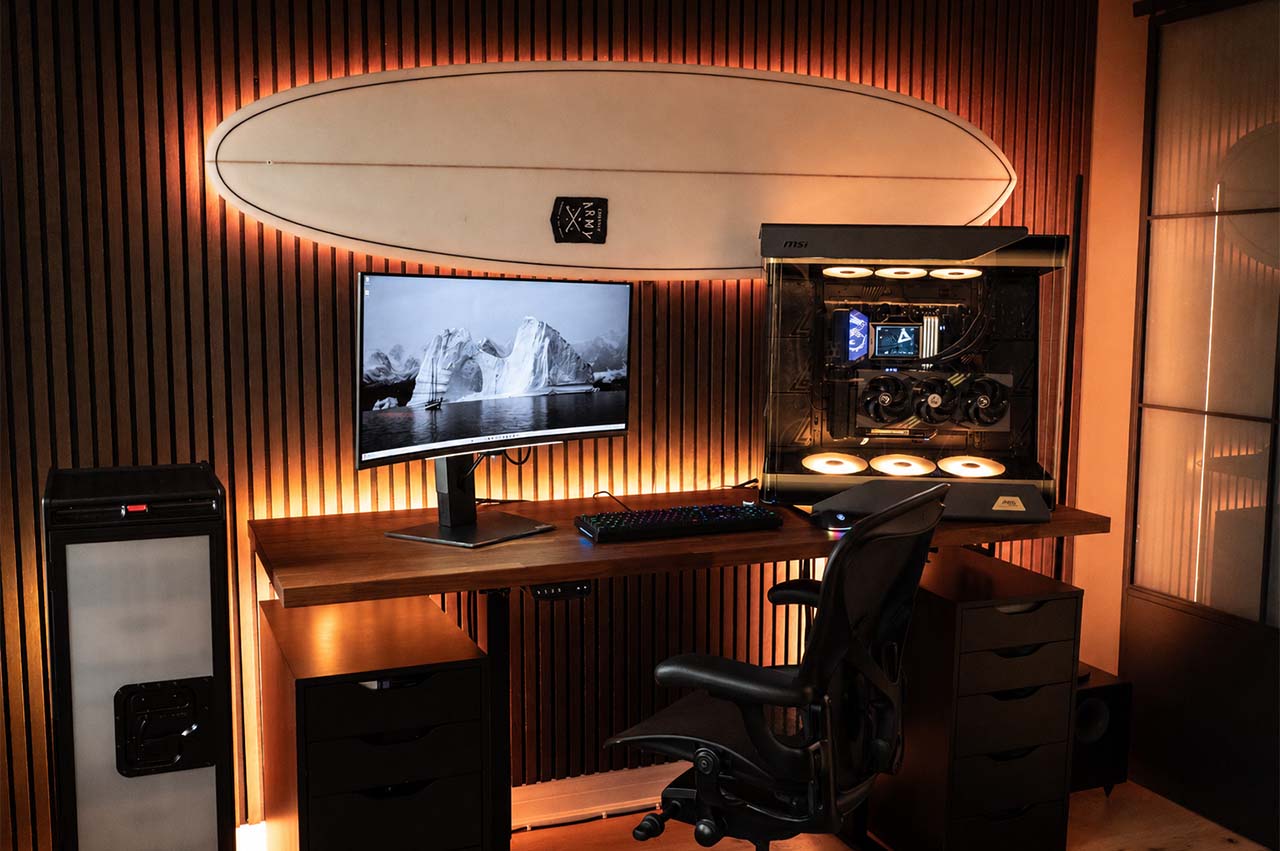 CyberLounge 2077 PC setup by TechSource — photo 4