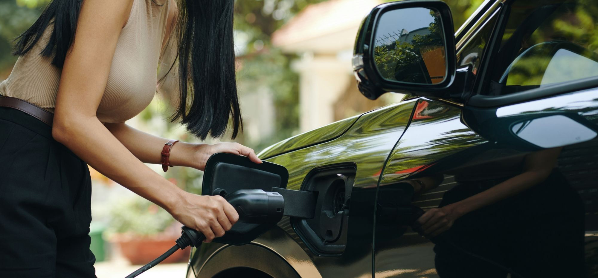 Retail chargers enabling quick turnover for short-stay customers.