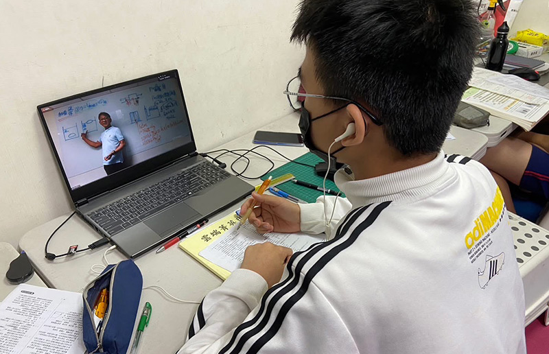 MSI spendet Computer zur Unterstützung des After-School-Programms der New Hope Foundation