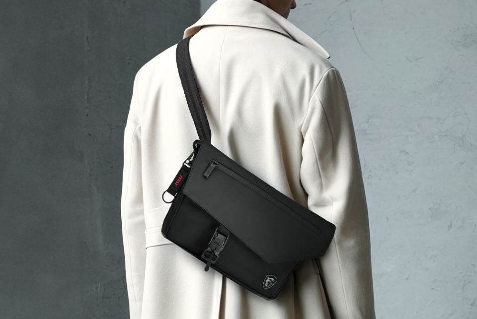 Bonus eagle beak buckle