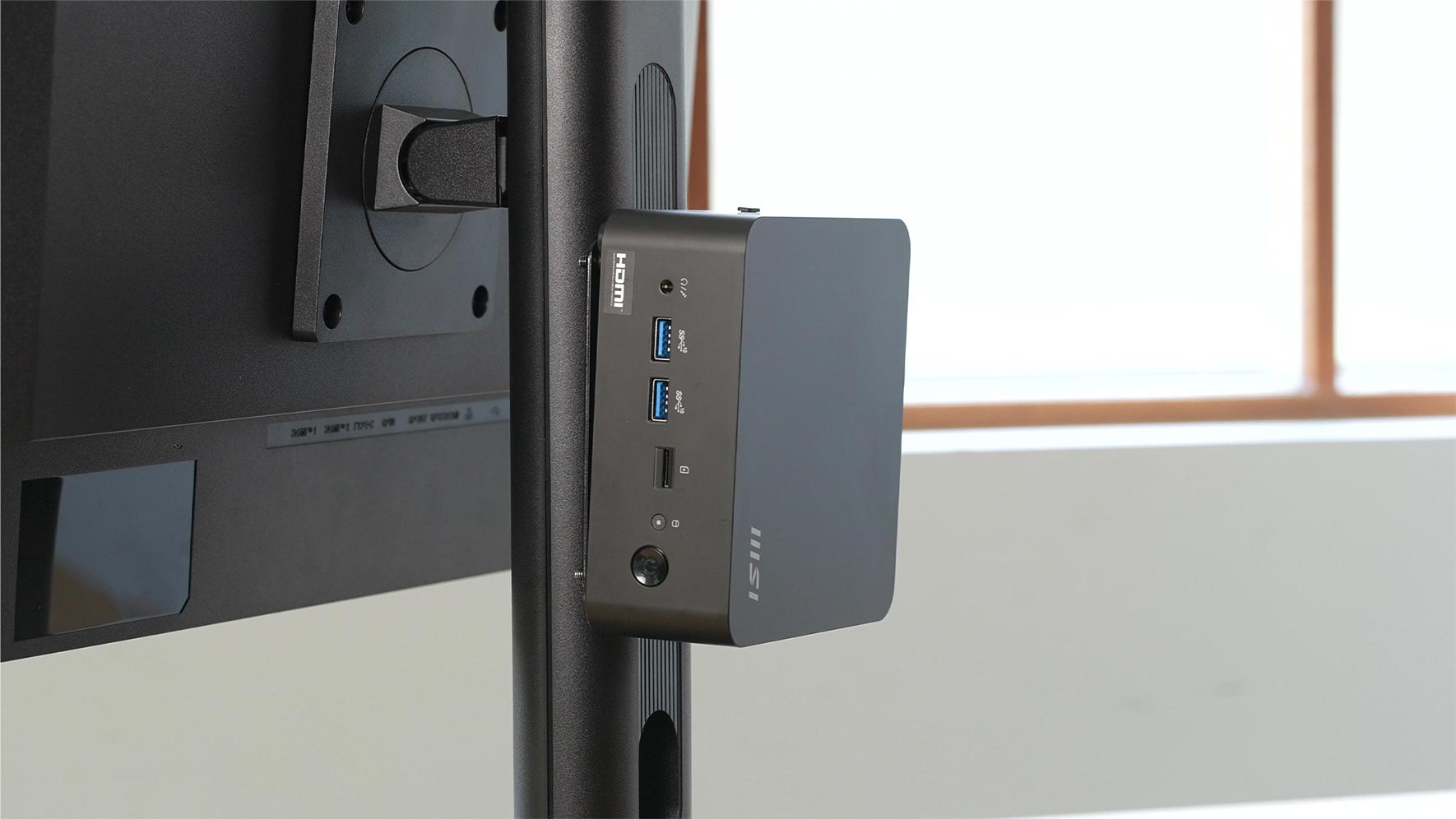 No Problem with Mounting Mini-PC on the Adjustable Stand