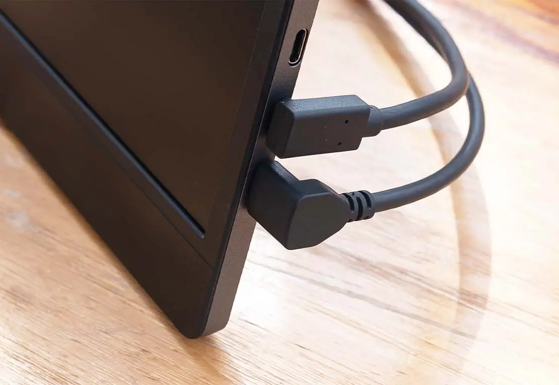 PRO MP161 E2 L-Shaped Cable