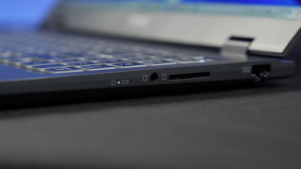 MSI Prestige 16 AI Studio