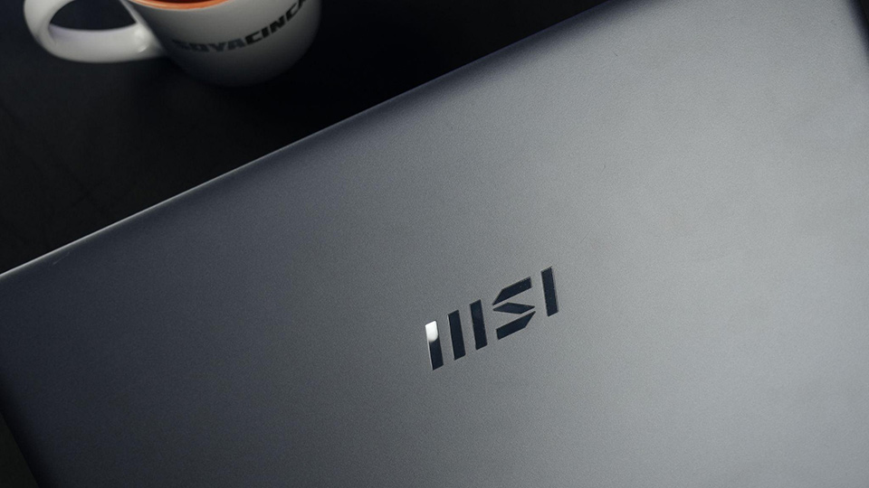 MSI Prestige 16 AI Studio