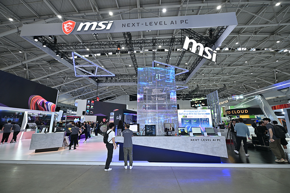 MSI Showcases Flagship Hardware, GPU Concepts, VTuber