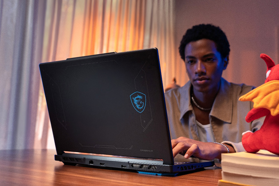 MSI Crosshair 16 HX delivers up to 200W of combined CPU and GPU power for high-refresh QHD+ gaming and demanding multitasking.