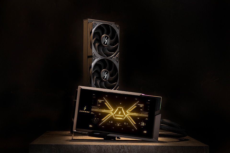MSI GeForce RTX 5090 LIGHTNING Z lifestyle shot