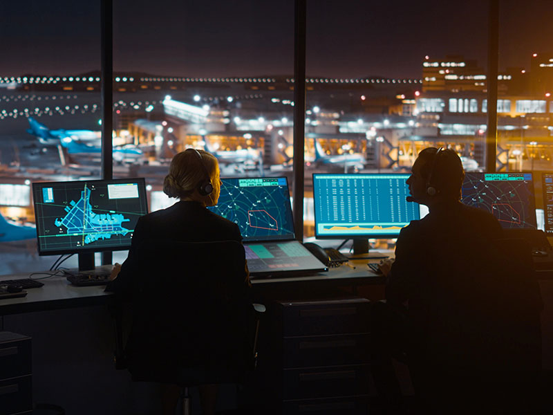 Embedded Radio Control System for Air Traffic Communication at Airports