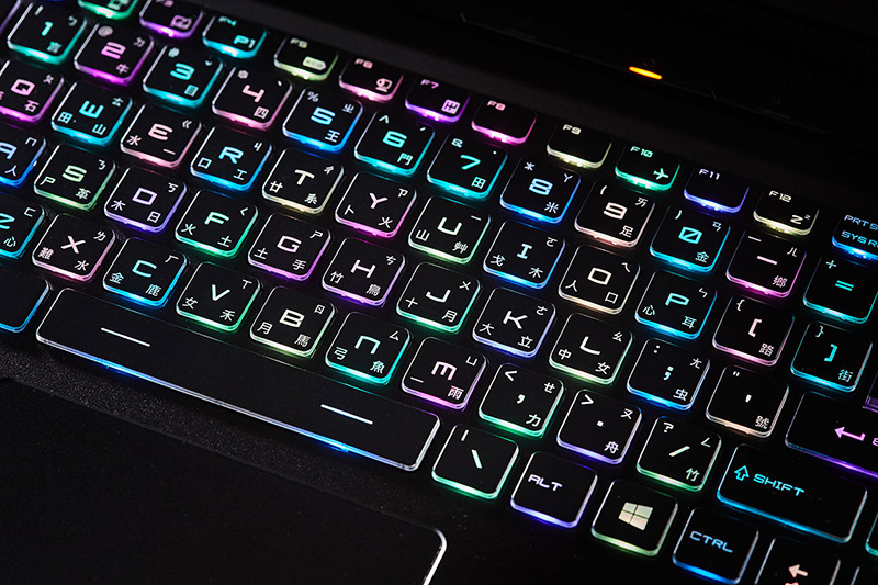 GT76 Titan DT 9SG