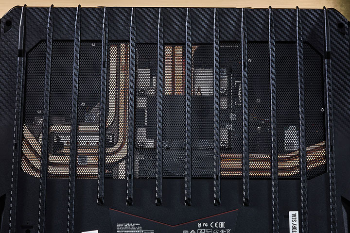 GT76 Titan DT 9SG