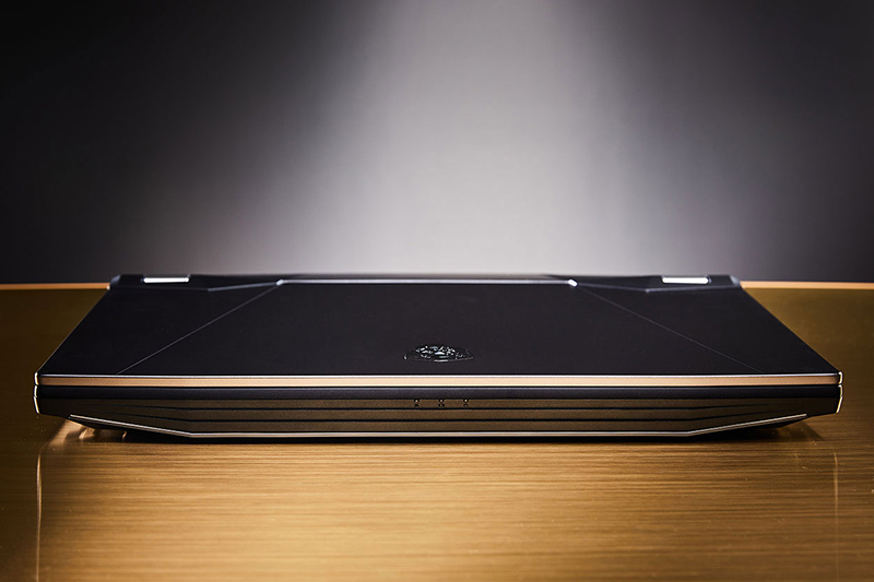 GT76 Titan DT 9SG