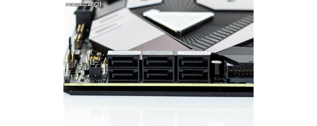 MSI MEG Z590 GodLike 主機板