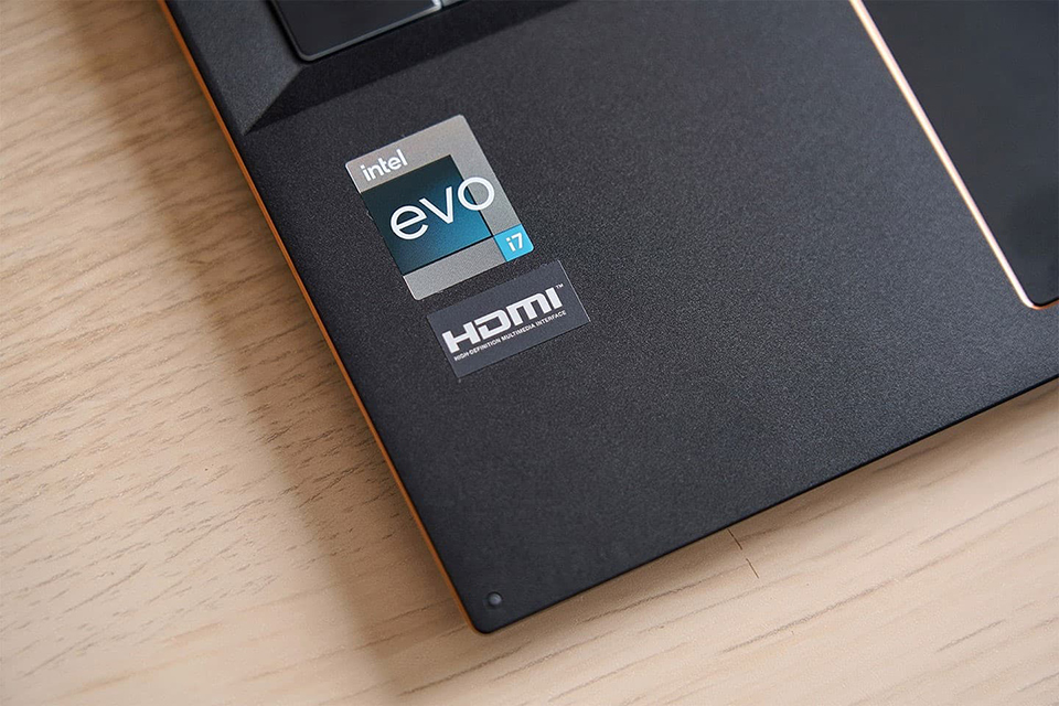 MSI Summit E13 Flip Evo