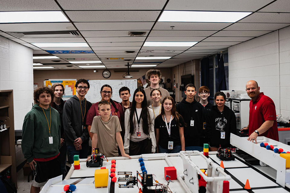 High School Robotics Class Utilizes CAD and 3D Printing for Autonomous Robot Competition